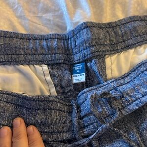 Light weight pants great for spring wearing